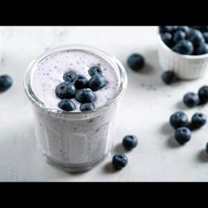 Quick & Easy Keto Smoothie Recipe [Made with Blueberries]