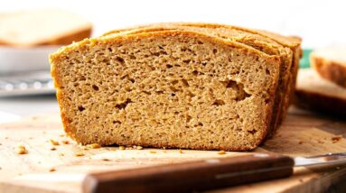 Keto Sandwich Bread [Sliceable & Yeast Risen]